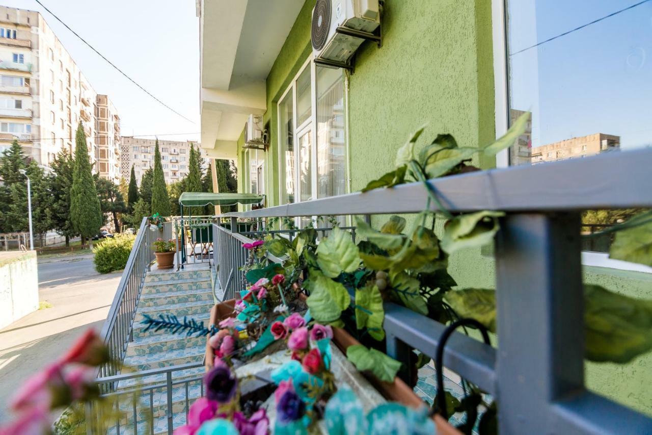 Hotel Makona Tbilisi Exterior photo